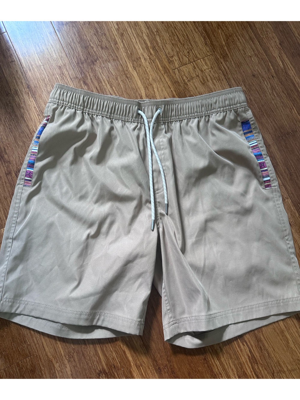 Men’s Wowie Sapien Shorts size Large